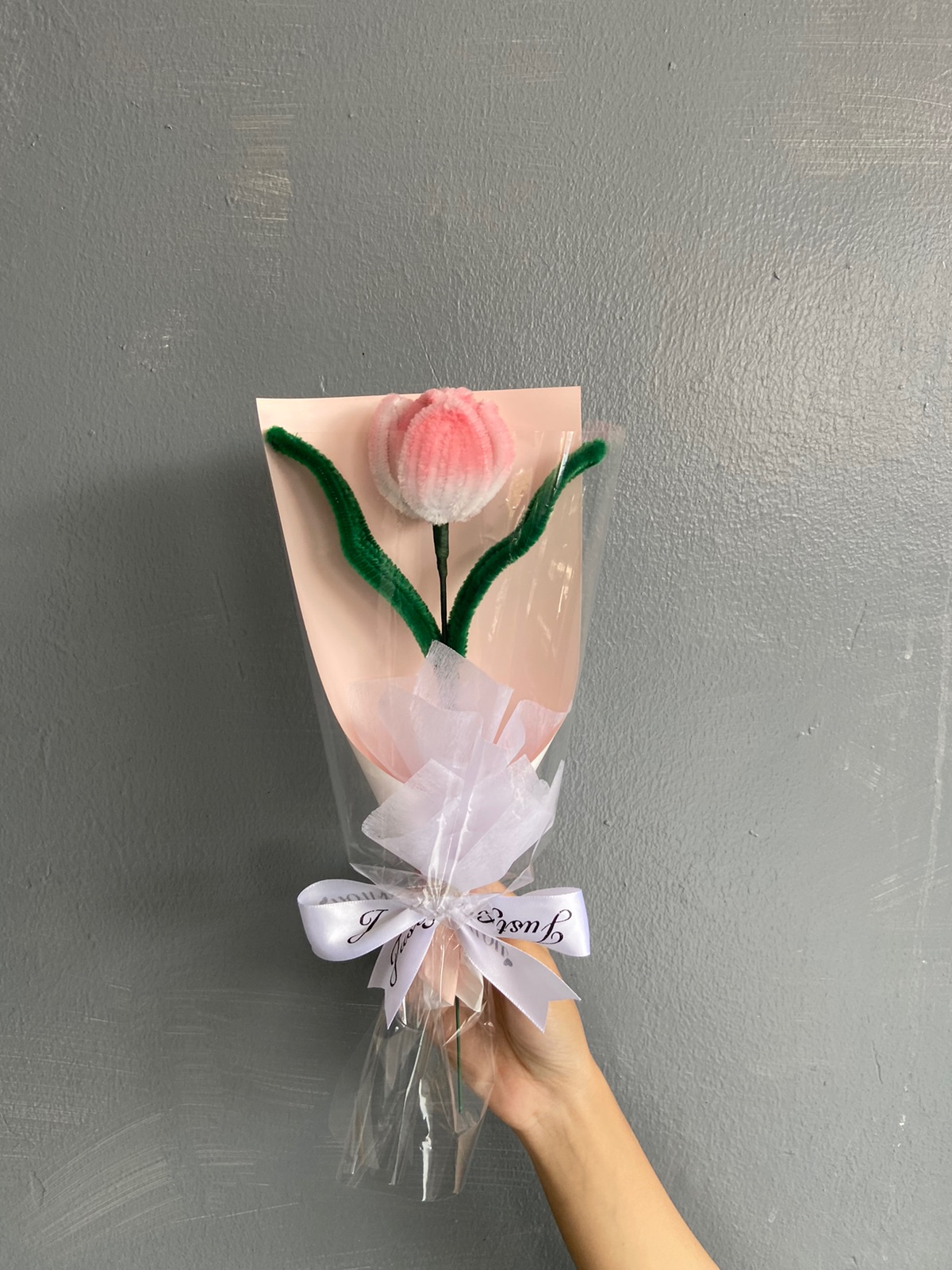 Single Tulip or Lily
