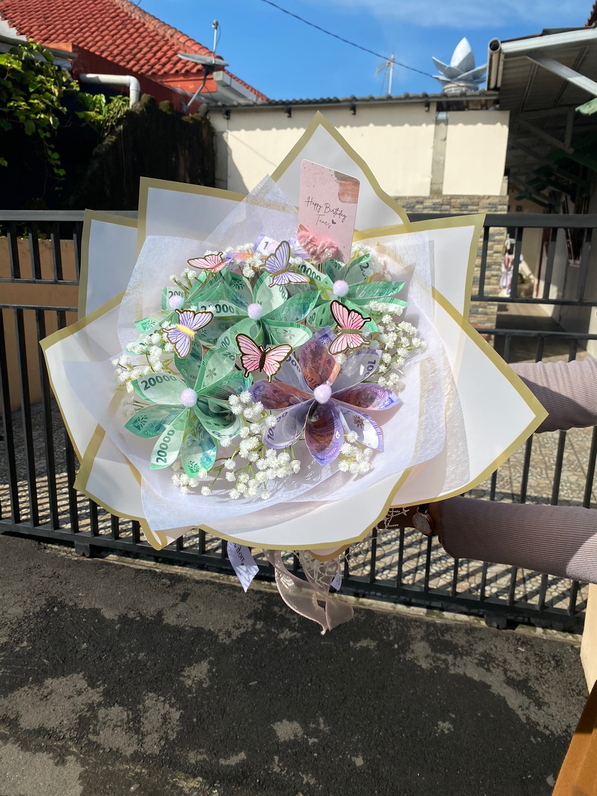 Money Bouquet Around